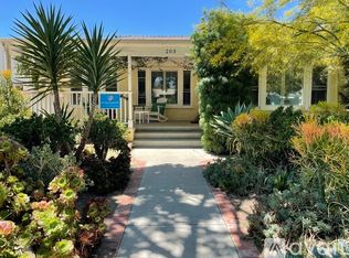 203 S Beachwood Dr, Burbank, CA 91506