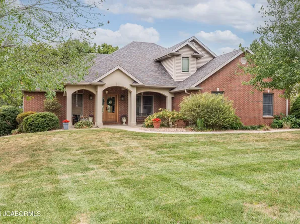 1422 Grandvalley Dr, Jefferson City, MO 65101