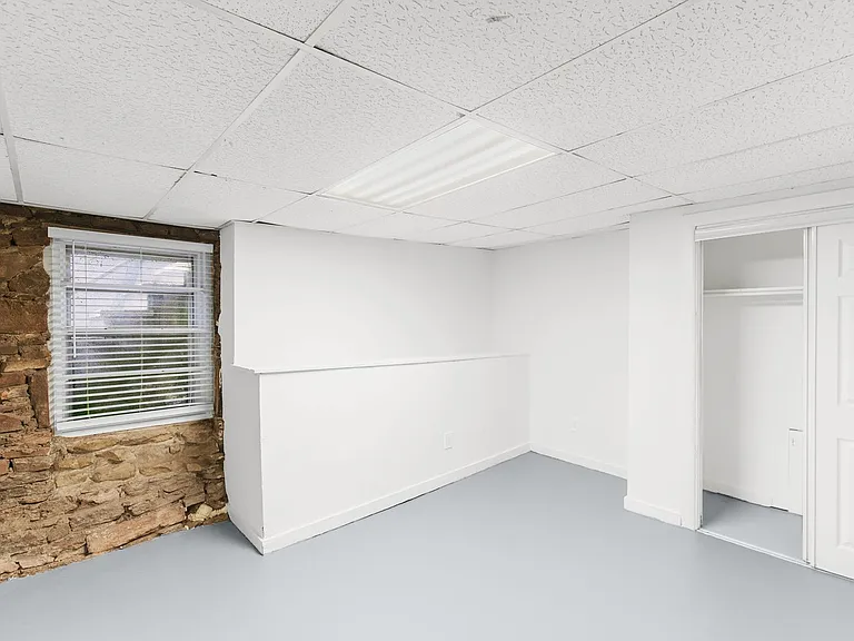 Ramsay Apartments — Photo 16