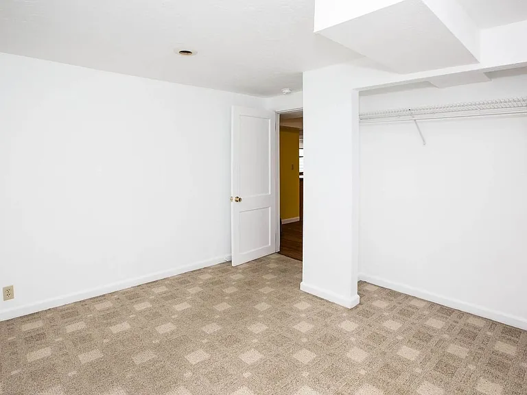 2134 S 13th St W — Photo 21