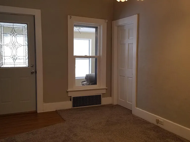 1057 Reynolds St — Photo 3