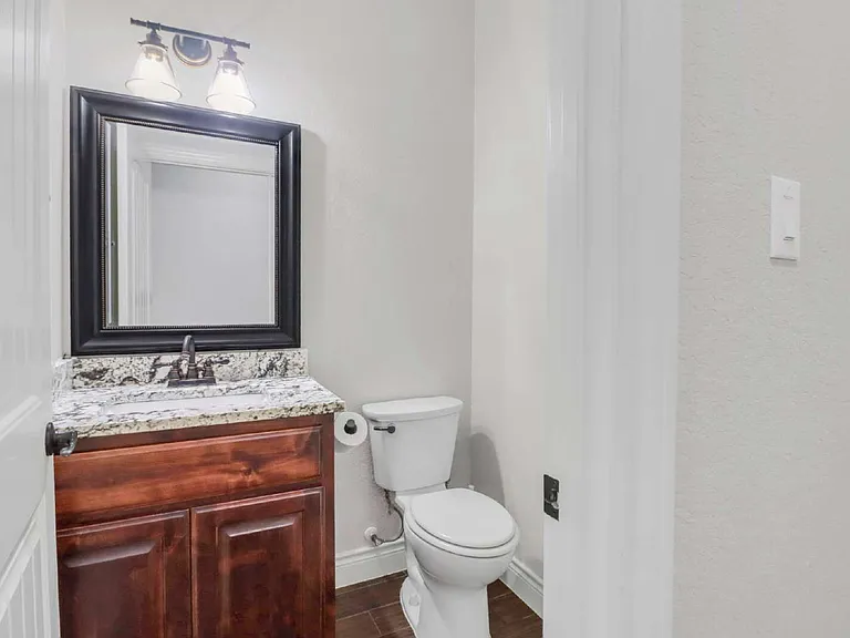380 Abrego Lake Dr — Photo 27