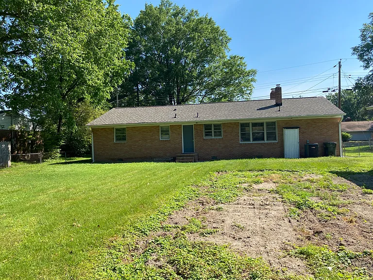 109 Caran Rd — Photo 29