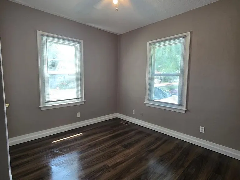 101 Vertrees Ct — Photo 8