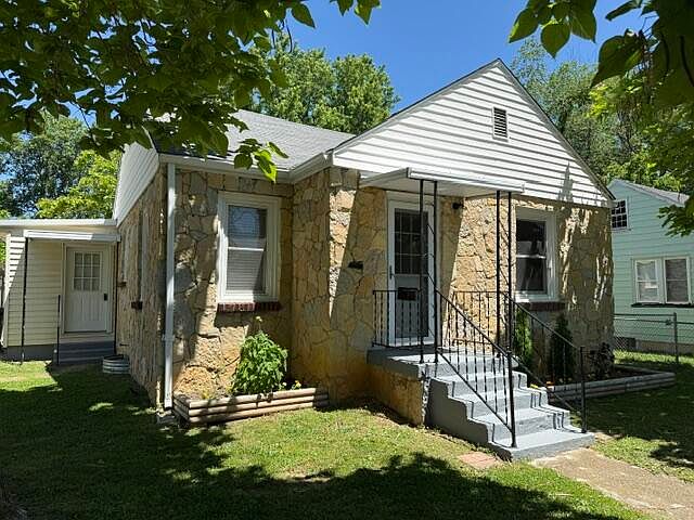 1st image of 917 Worcester Street