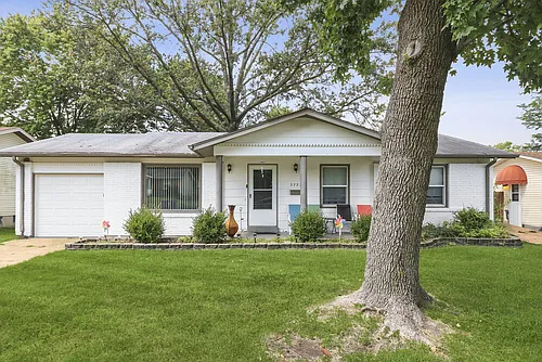 2223 Farnham Ln Photo 1
