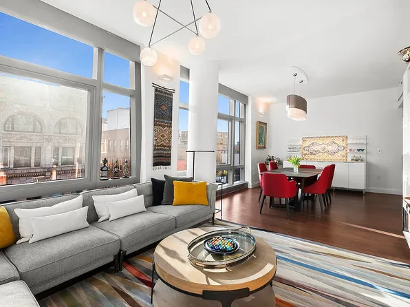 35 W 15th St APT 11D, New York, NY 10011