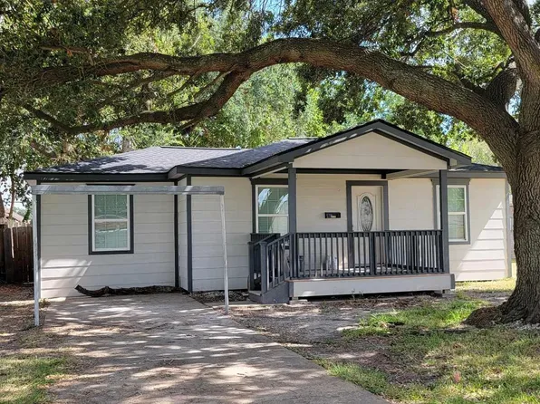 7409 Valeda Dr, Deer Park, TX 77536