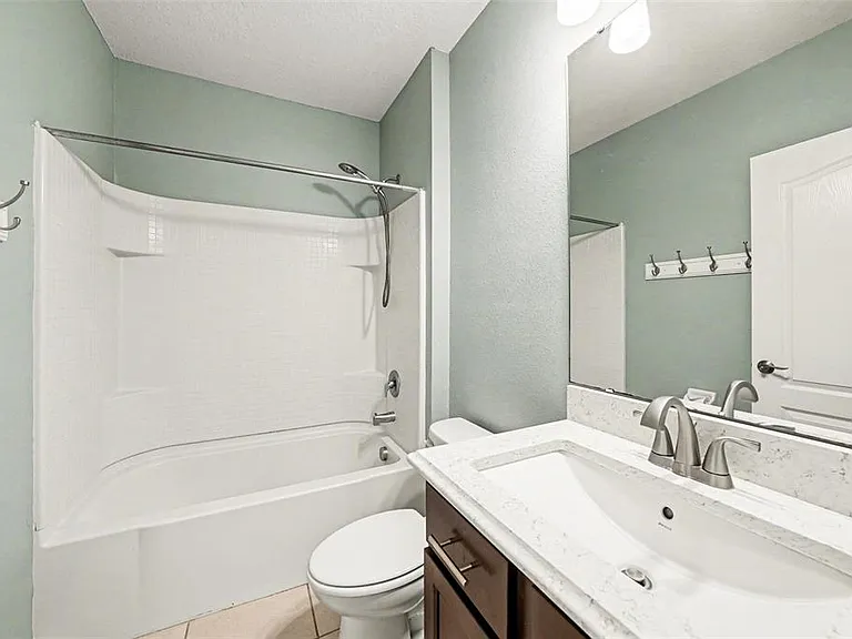 813 Wiltonway Dr — Photo 13