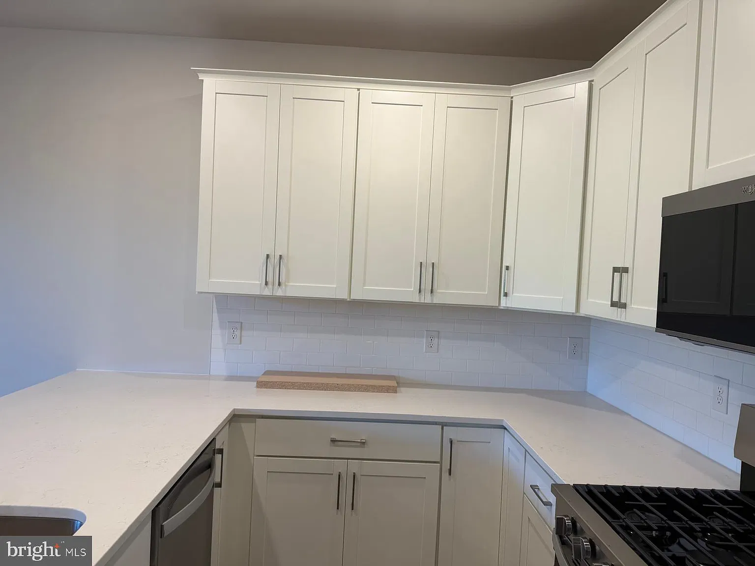 2 bed, 2.5 bath, 1237 sqft, $2,650 — Photo 3