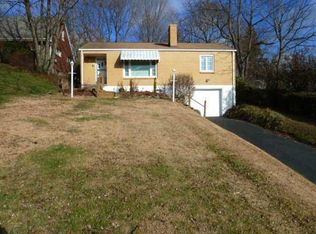 131 Orchard Dr, Penn Hills, PA