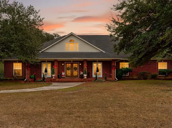 10 Tierra Lago Dr, Carriere, MS 39426