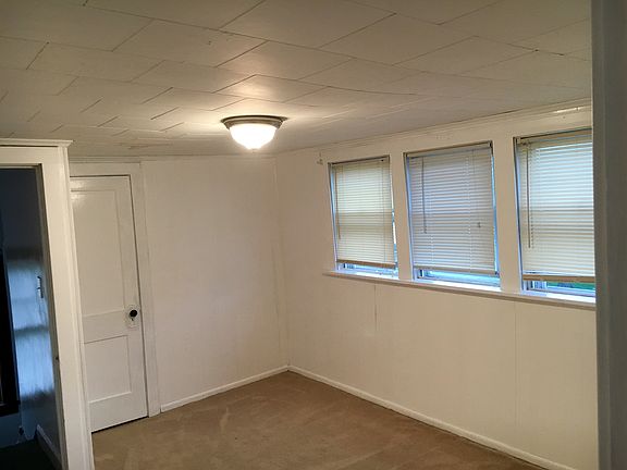 5th image of 609 W 18th St