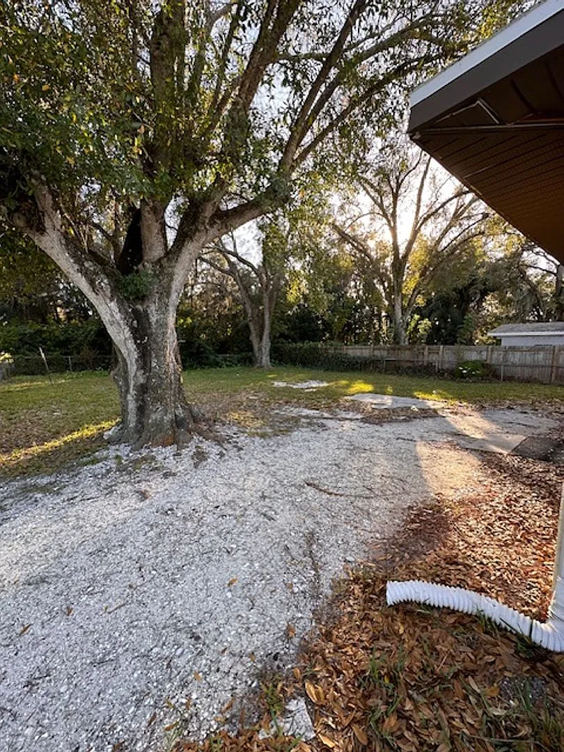 Nice Corner Lot — Photo 3