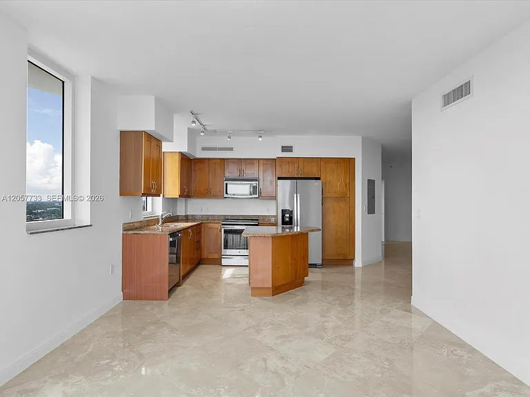 1745 E Hallandale Beach Blvd #2007W — Photo 6