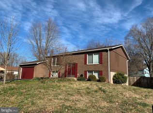 10117 S Grant Ave, Manassas, VA 20110