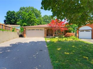 5 Keeler Pl, Brantford, ON N3S7K6