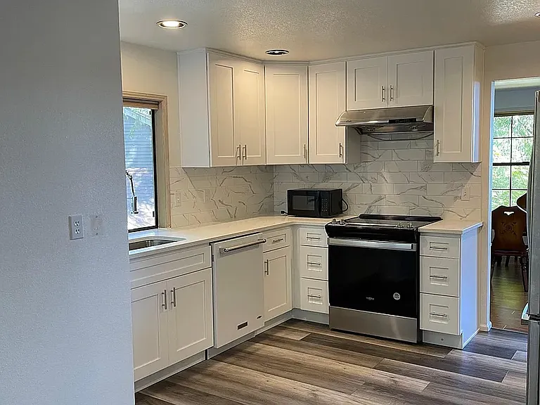 Newly remodeled kitchen with newer appliances.