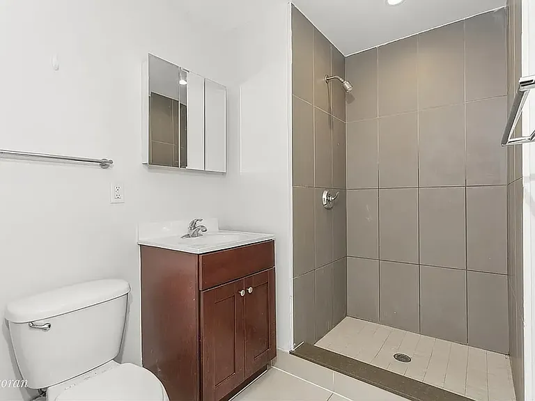2147 2nd Ave #5A — Photo 5
