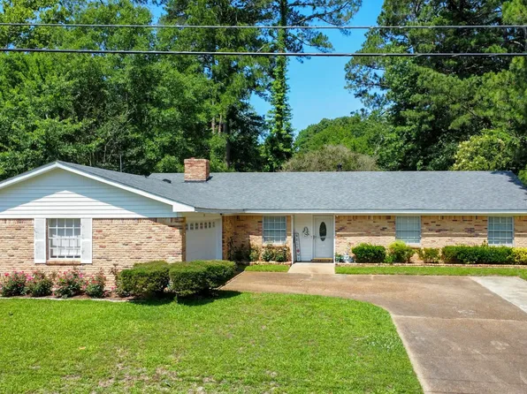 204 Kitchings Dr, Clinton, MS 39056