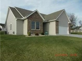 1108 SW Hoke Ct, Lees Summit, MO 64081