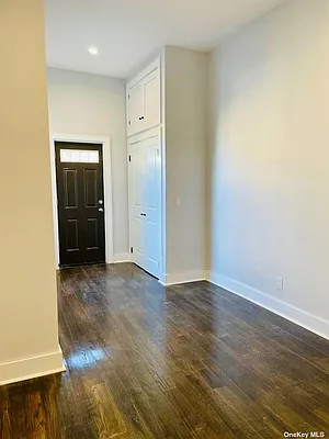 Rented by Century 21 American Homes | media 17