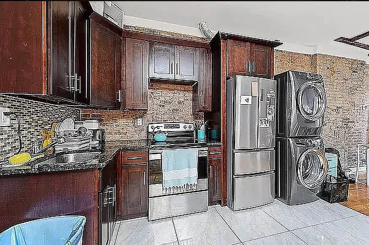 2282 Adam C Powell Boulevard — Photo 3