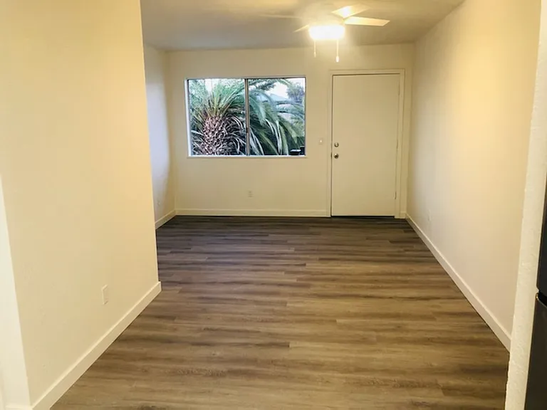 Landis Apartments — Photo 3