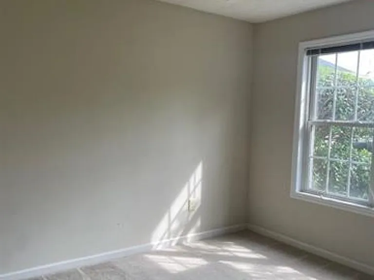 118 Todd Dr — Photo 8