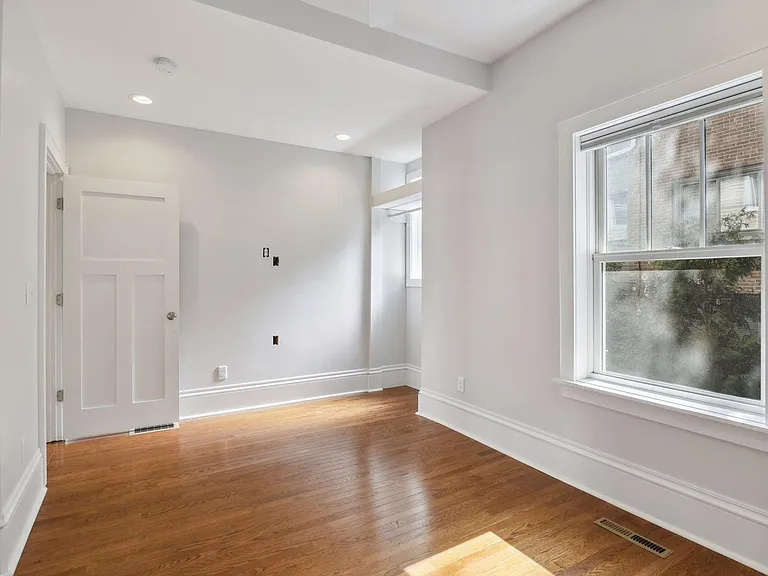 2734 Pillsbury Ave S #2 — Photo 15