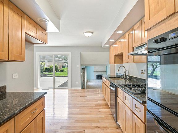 5th image of 7839 Sequoia Ct