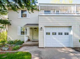 572 Foster Rd, Iowa City, IA 52245