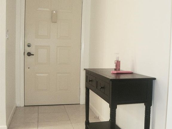 5th image of 3062 Eastland Blvd Unit 203
