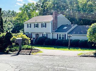 802 Rail Fence Rd, Orange, CT 06477