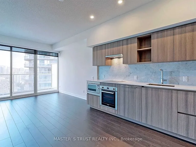 17 Bathurst St #2611 — Photo 6