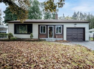 433 Long Acre Rd, Rochester, NY 14621