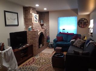 617 W Surf St APT 1, Chicago, IL 60657