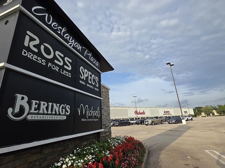 Additional nearby shopping, dining, and more minutes from the property.