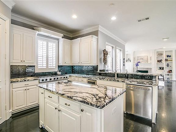 3rd image of 5713 McCall Dr