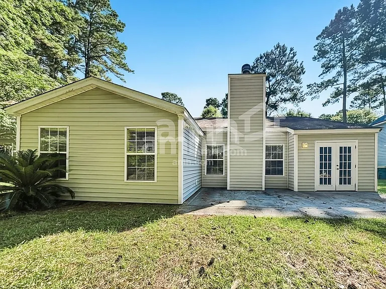 325 Mill Pond Rd — Photo 14