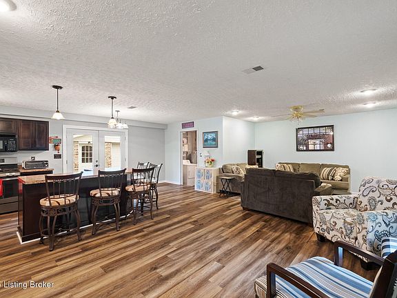 5th image of 5110 Constance Dr