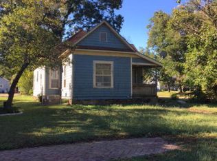 202 E Adams St, Pittsburg, KS 66762