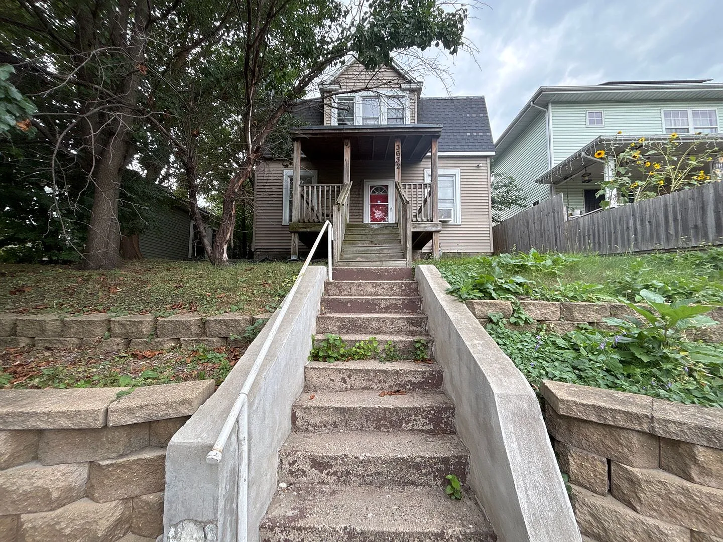 Beautiful 3 bedroom 1 bathroom House in South Minneapolis! — Photo 2