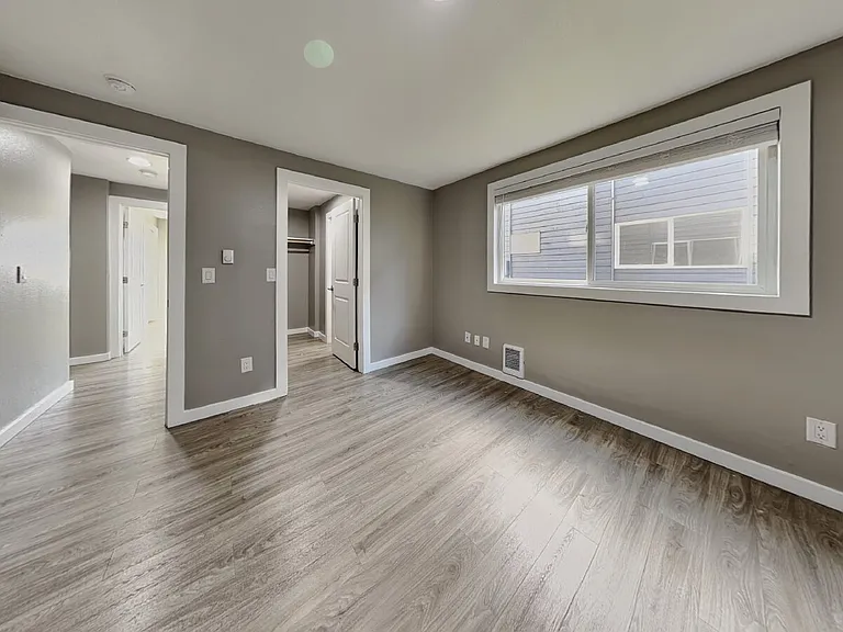 1105 S Woodlawn St #1 — Photo 2