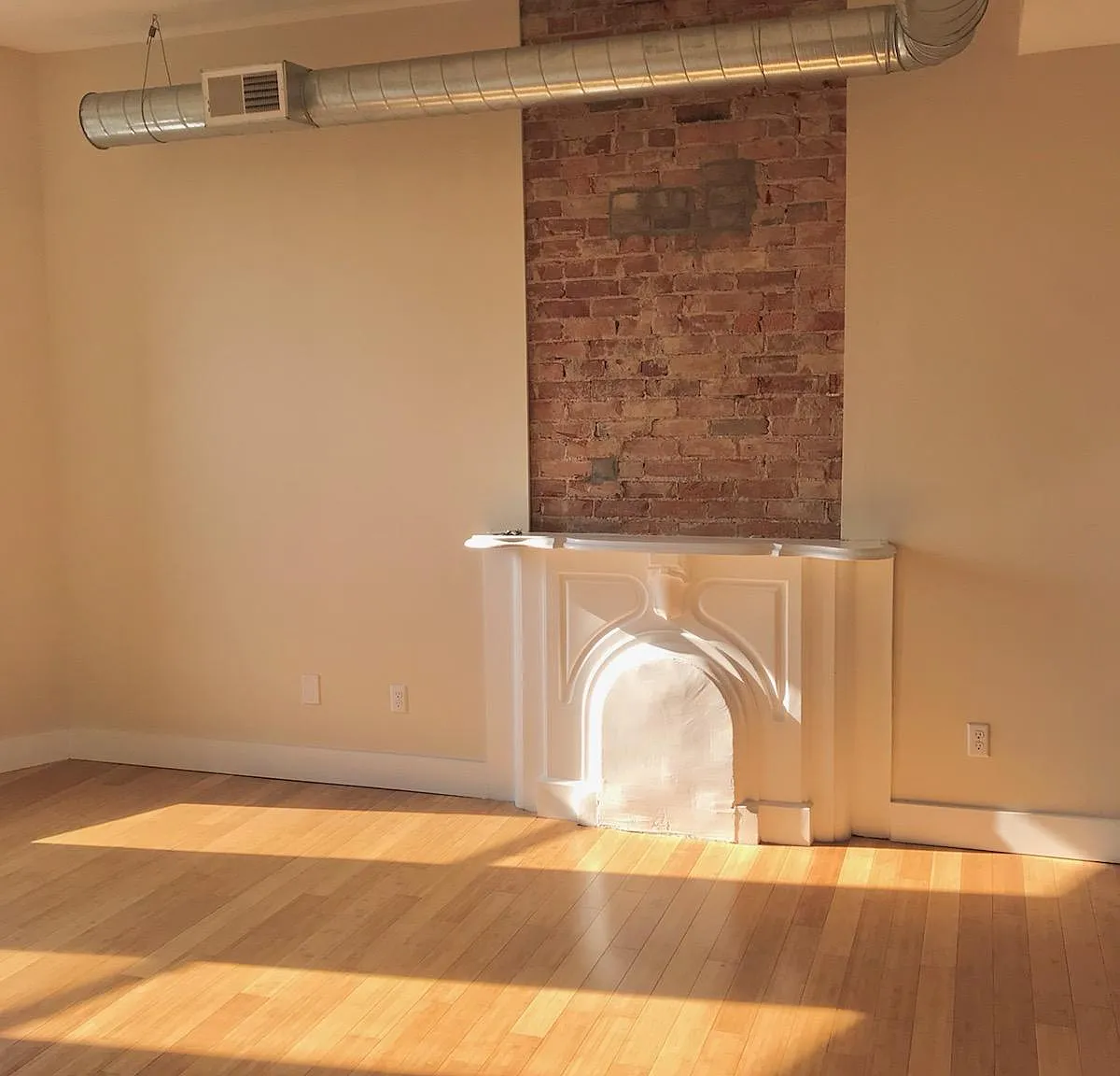 2 bed, 975 sqft, $1,599 — Photo 4