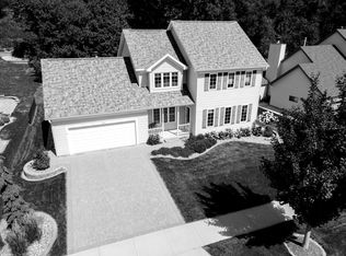 1927 Fox Valley Dr SW, Rochester, MN 55902