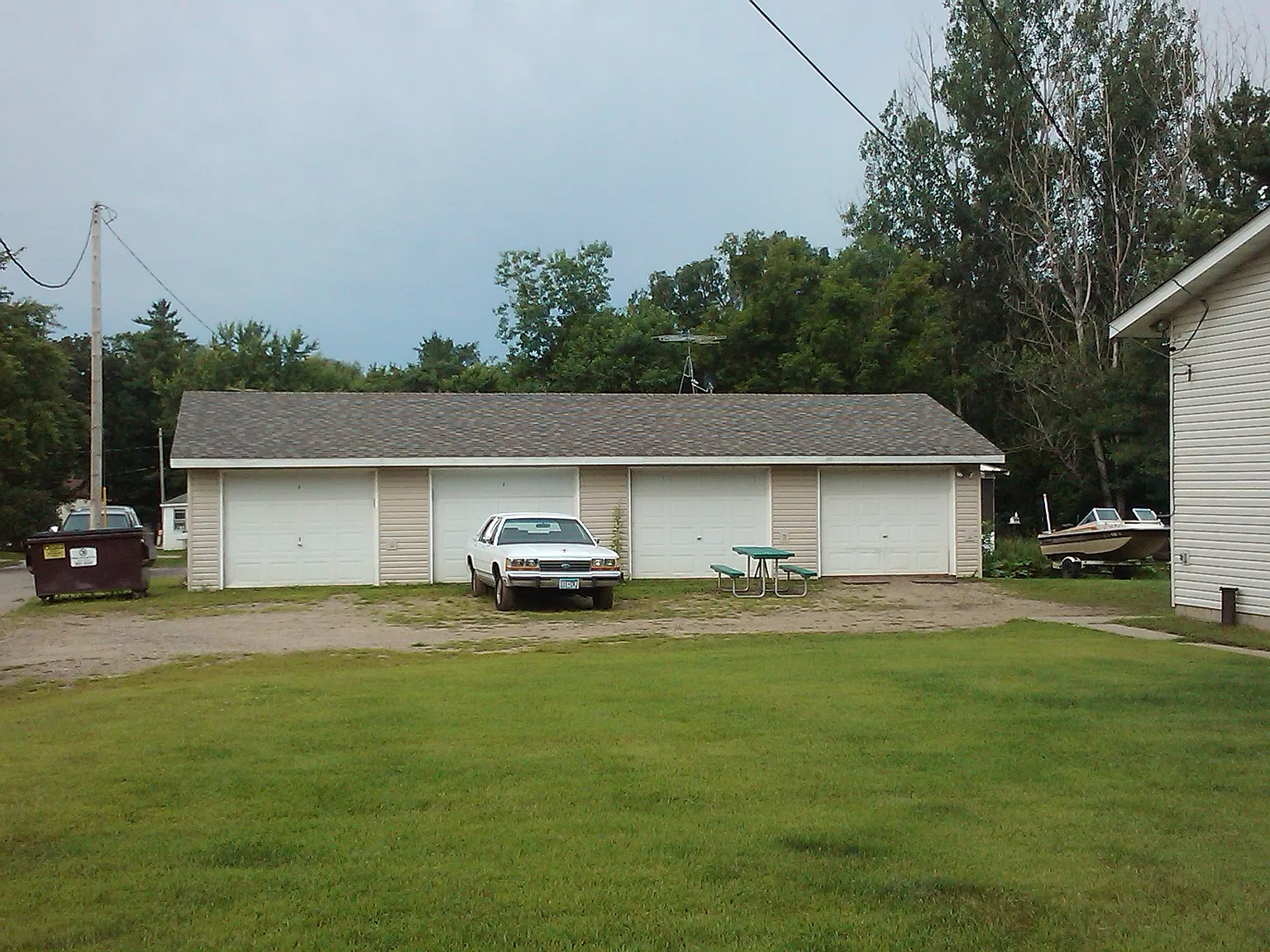 311 N Elm St - 4 — Photo 2