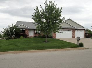 543 Songbird Ave, Wrightstown, WI 54180