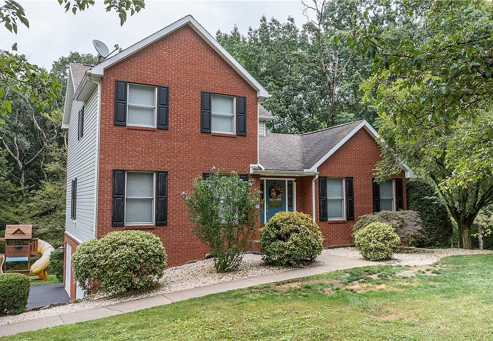 1st image of 147 Woodbury Dr