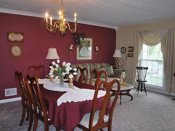 3rd image of 429 Old Mill Stream Ln